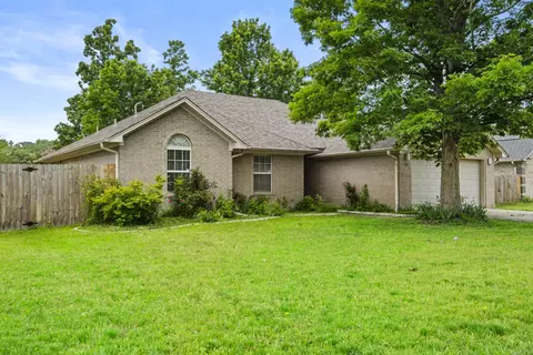 86 Magness Creek Dr, Cabot, AR 72023