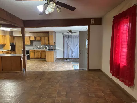 Living - 703 W 4th St, Lonoke, AR 72086 photo 2 of 4