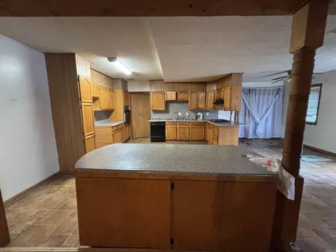 Kitchen - 703 W 4th St, Lonoke, AR 72086 photo 3 of 5
