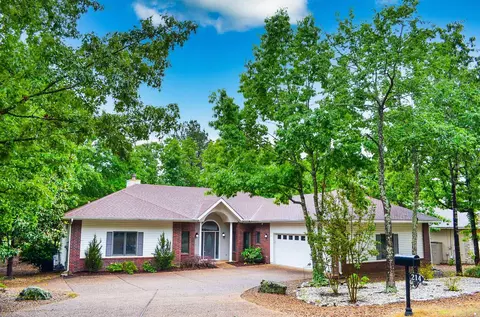 214 Pizarro Dr, Hot Springs Village, AR 71909
