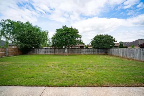 Exterior - 1320 Crosspoint, Conway, AR 72034 photo 3 of 4