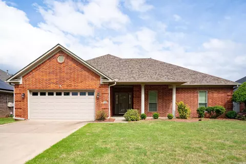 Exterior - 1320 Crosspoint, Conway, AR 72034 photo 2 of 4