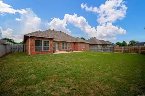 Exterior - 1320 Crosspoint, Conway, AR 72034 photo 4 of 4