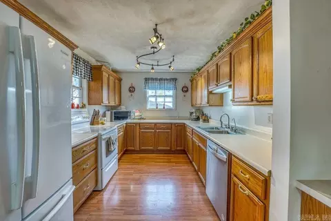 Kitchen - 227 Nc 3690, Harrison, AR 72601 photo 1 of 4