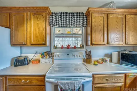 Kitchen - 227 Nc 3690, Harrison, AR 72601 photo 2 of 4