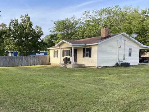1323 S Main St, Dewitt, AR 72042