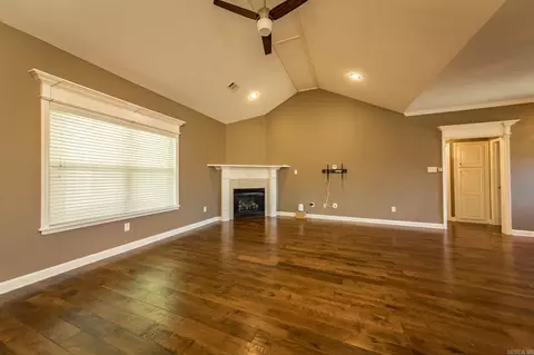 Living - 107 Hudson Branch Dr, Austin, AR 72007 photo 3 of 5