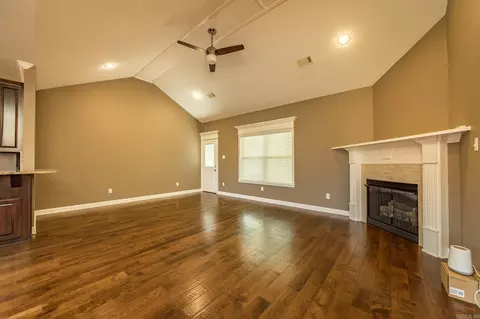 Living - 107 Hudson Branch Dr, Austin, AR 72007 photo 2 of 5