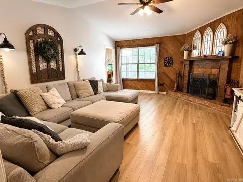 Living - 1403 Misty Dr, Benton, AR 72019 photo 3 of 3