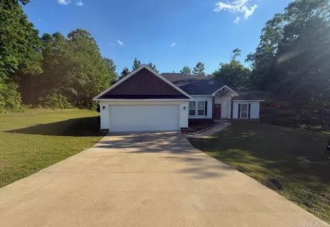 2096 Creekwood Cir, Bauxite, AR 72011