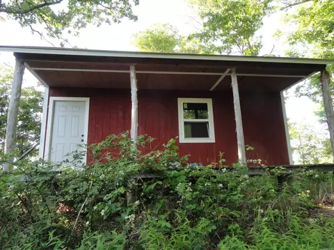 Exterior - 434 Fallen Tree Rd, Marshall, AR 72650 photo 5 of 14
