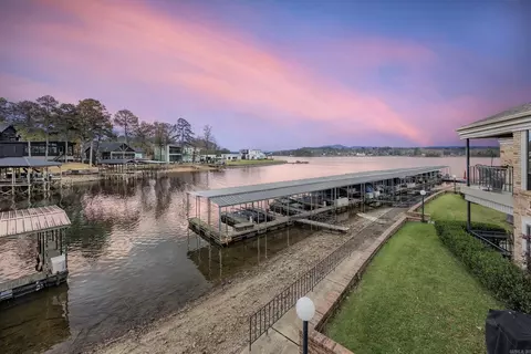 1201 Lakeshore Dr #52, Hot Springs, AR 71913