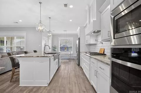 Kitchen - 2319 Pleasant Cove Dr, Conway, AR 72034 photo 2 of 4