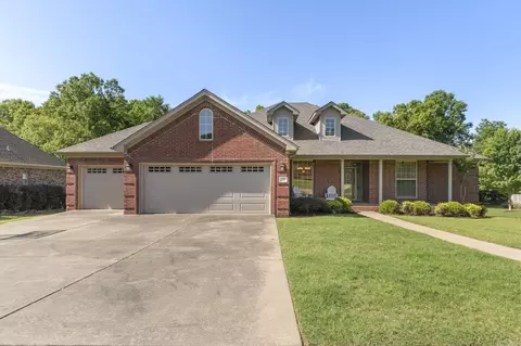 130 Lakeland Dr, Cabot, AR 72023