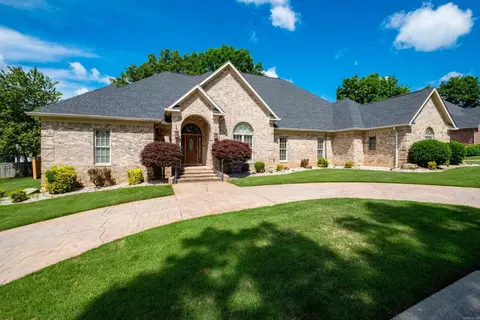 1225 Windsor Ct, Benton, AR 72019