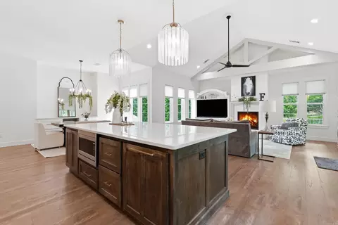 Kitchen - 64 Moseley Ln, Conway, AR 72032 photo 6 of 6
