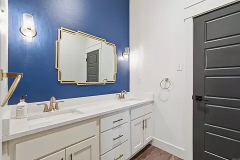 Bath - 64 Moseley Ln, Conway, AR 72032 photo 6 of 8