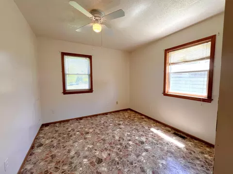 Bedroom - 1894 Oak Grove Loop, Timbo, AR 72680 photo 1 of 8