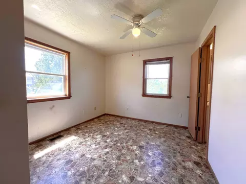 Bedroom - 1894 Oak Grove Loop, Timbo, AR 72680 photo 3 of 8