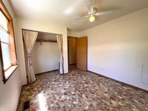 Bedroom - 1894 Oak Grove Loop, Timbo, AR 72680 photo 2 of 8