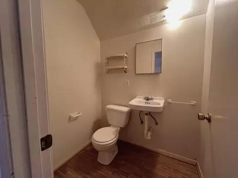 Bath - 1894 Oak Grove Loop, Timbo, AR 72680 photo 5 of 5