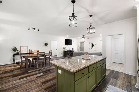 Kitchen - 54 Cimarron Cir, Cabot, AR 72023 photo 4 of 4