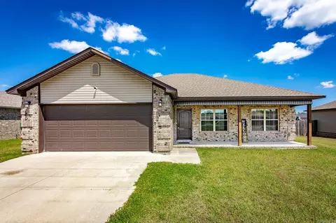 24 Remington Ln, Ward, AR 72176