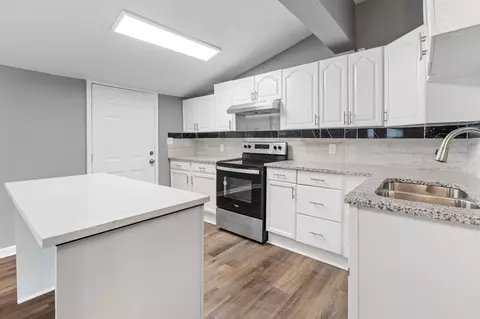 1112 Hanger St, Little Rock, AR 72202