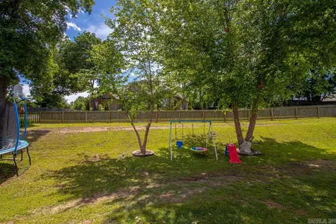 Exterior - 1016 Jameson Ave, Benton, AR 72015 photo 7 of 13