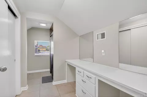 Entry Way - 1016 Jameson Ave, Benton, AR 72015 photo 2 of 2