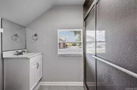 Bath - 1016 Jameson Ave, Benton, AR 72015 photo 4 of 4