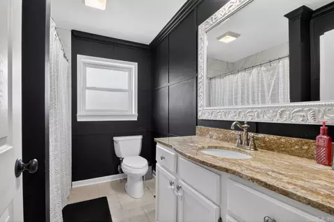 Bath - 1016 Jameson Ave, Benton, AR 72015 photo 4 of 5