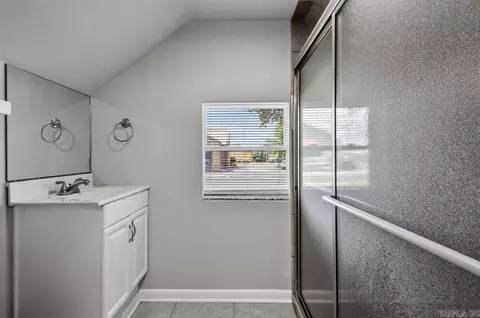 Bath - 1016 Jameson Ave, Benton, AR 72015 photo 5 of 5