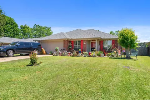 610 Cherub Dr, Conway, AR 72034