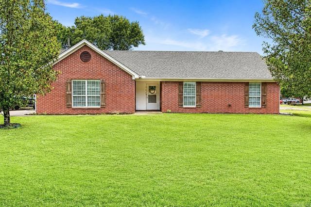 701 Honeysuckle Hills Ct, Redfield, AR 72132