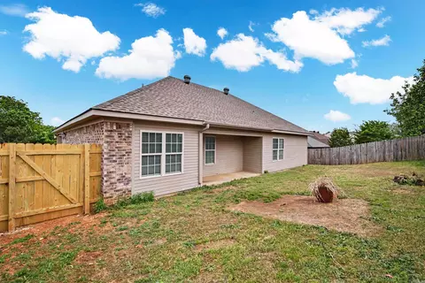 Exterior - 3994 Mountaincrest Cir, Alexander, AR 72002 photo 7 of 8