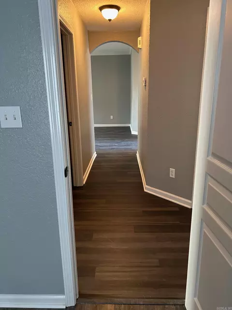 Entry Way - 3994 Mountaincrest Cir, Alexander, AR 72002 photo 2 of 3