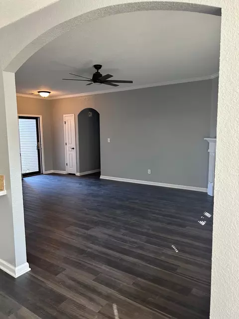 Living - 3994 Mountaincrest Cir, Alexander, AR 72002 photo 1 of 6