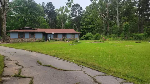Exterior - 9102 Shannon Rd, Pine Bluff, AR 71603 photo 2 of 6