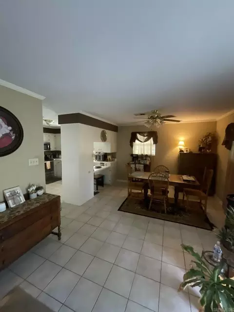 Dining - 120 Apache Dr, Searcy, AR 72143 photo 1 of 1