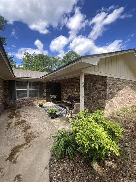 Exterior - 120 Apache Dr, Searcy, AR 72143 photo 2 of 3
