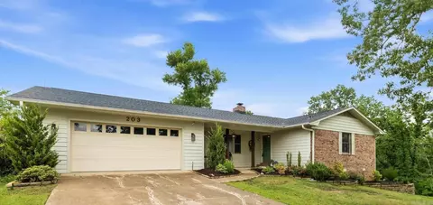 203 Chase Pl, Hot Springs, AR 71901