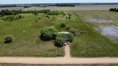 3800 Country View Rd, Turrell, AR 72384