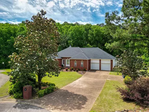 102 Raintree Ct, Hot Springs, AR 71901