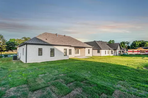 Exterior - 20 Albion Ct, Cabot, AR 72023 photo 6 of 7