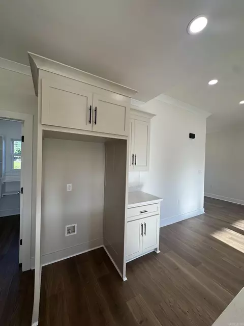 Kitchen - 20 Albion Ct, Cabot, AR 72023 photo 6 of 6