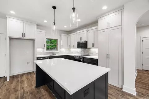 Kitchen - 740 Grand Valley Loop, Austin, AR 72007 photo 1 of 6
