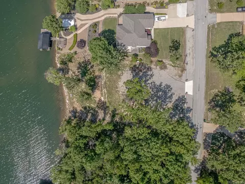 1503 Emerald Cv, Horseshoe Bend, AR 72512