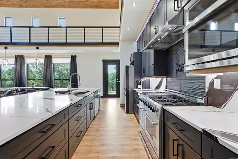 Kitchen - 491 Stone Mountain Rd, Conway, AR 72032 photo 3 of 5