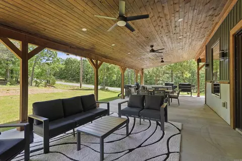 Exterior - 491 Stone Mountain Rd, Conway, AR 72032 photo 2 of 8